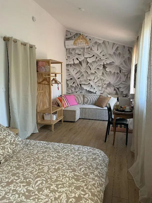 The Home Privacy Marseille 0*,  France