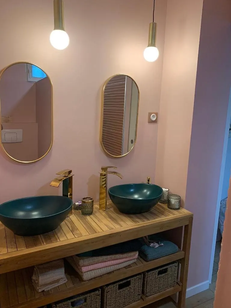The Home Privacy Марсель 0*,  Франция